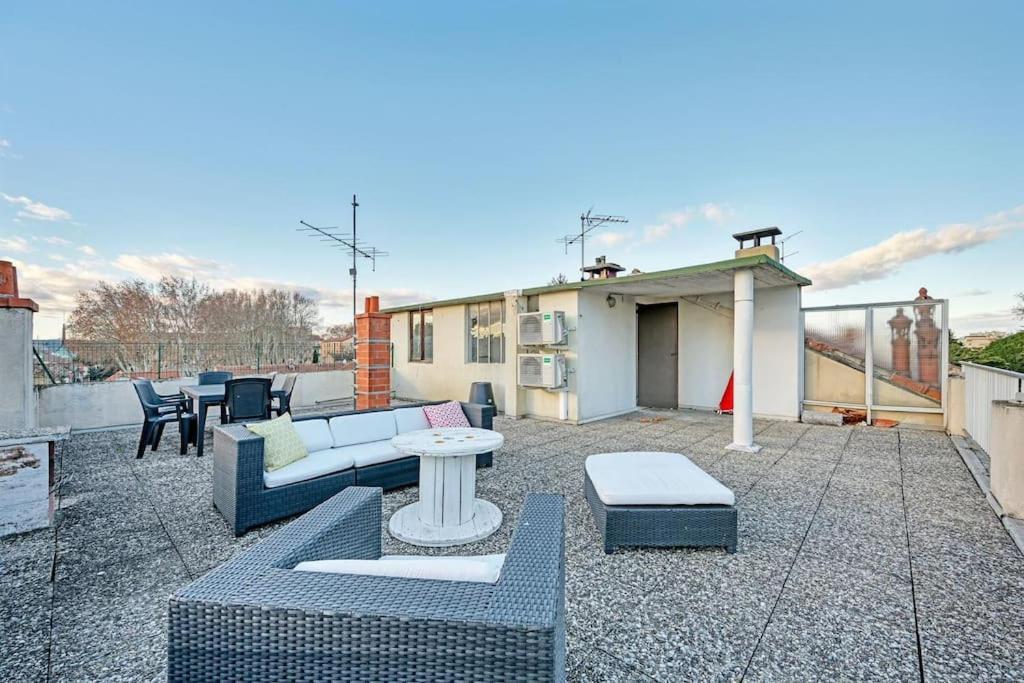 The Rooftop - Ac Clim - Wi-Fi - Parking Gratuit Dans La Rue 亞維農 外观 照片